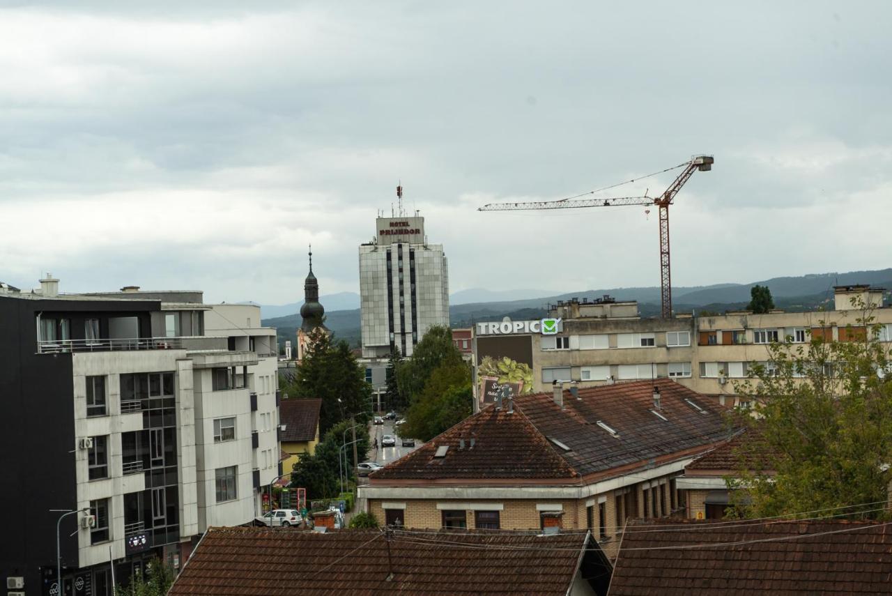 Lux Apartment III Prijedor Buitenkant foto