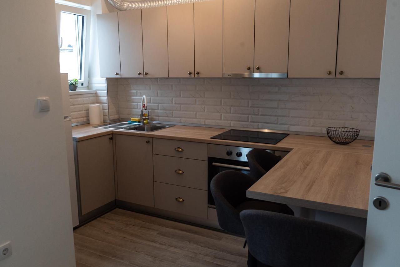 Lux Apartment III Prijedor Buitenkant foto