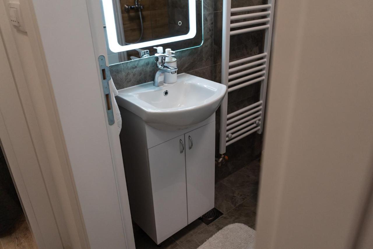 Lux Apartment III Prijedor Buitenkant foto
